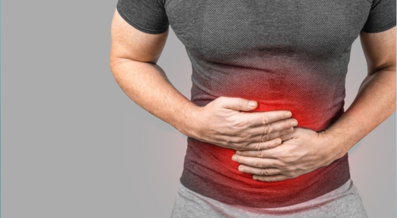 كيفية علاج انتفاخ البطن والغازات وأفضل الحلول الطبية