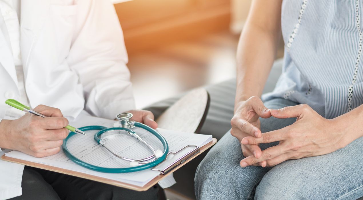 افضل دكتور جرثومة المعدة في الكويت وتخصص الجهاز الهضمي 2026