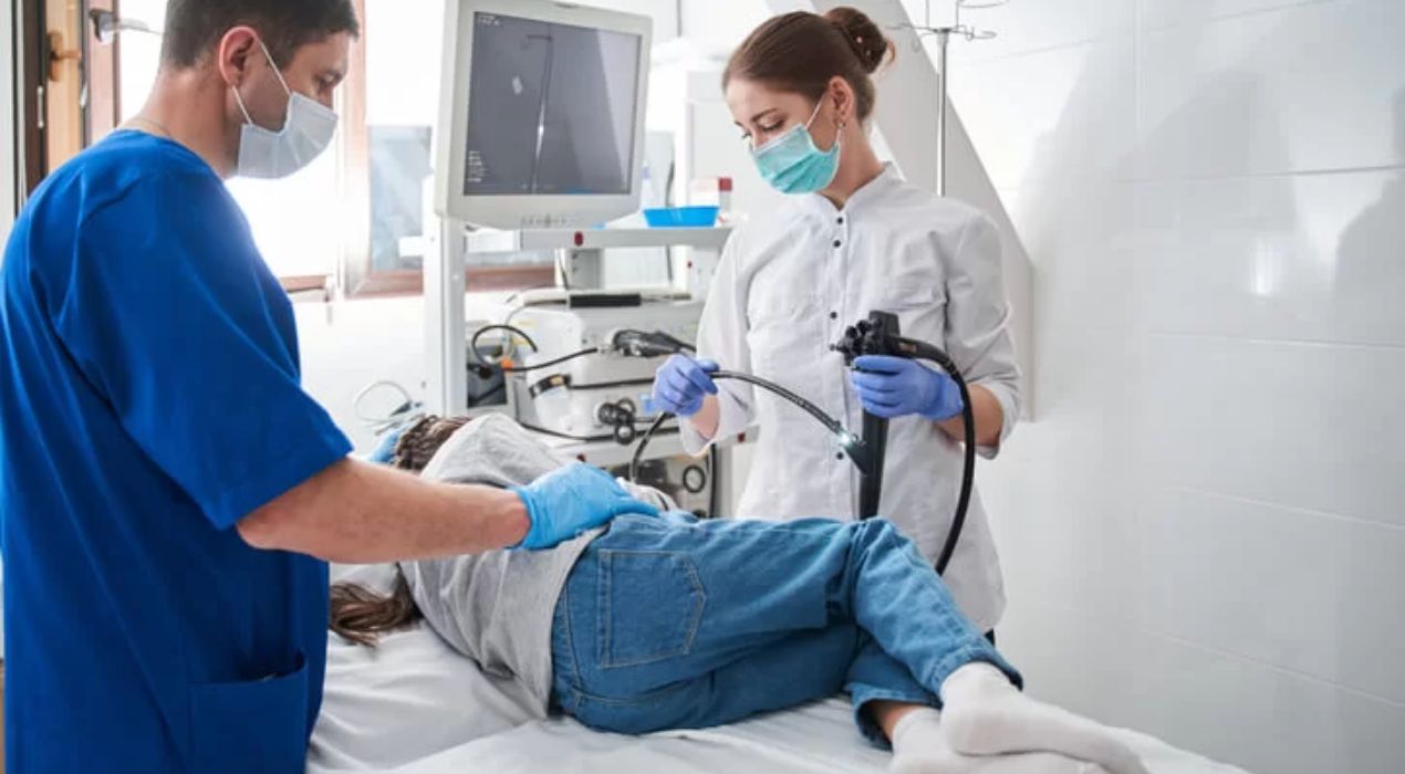 اليك تجربتي مع منظار المعدة مع دكتور فهد الابراهيم بالكويت