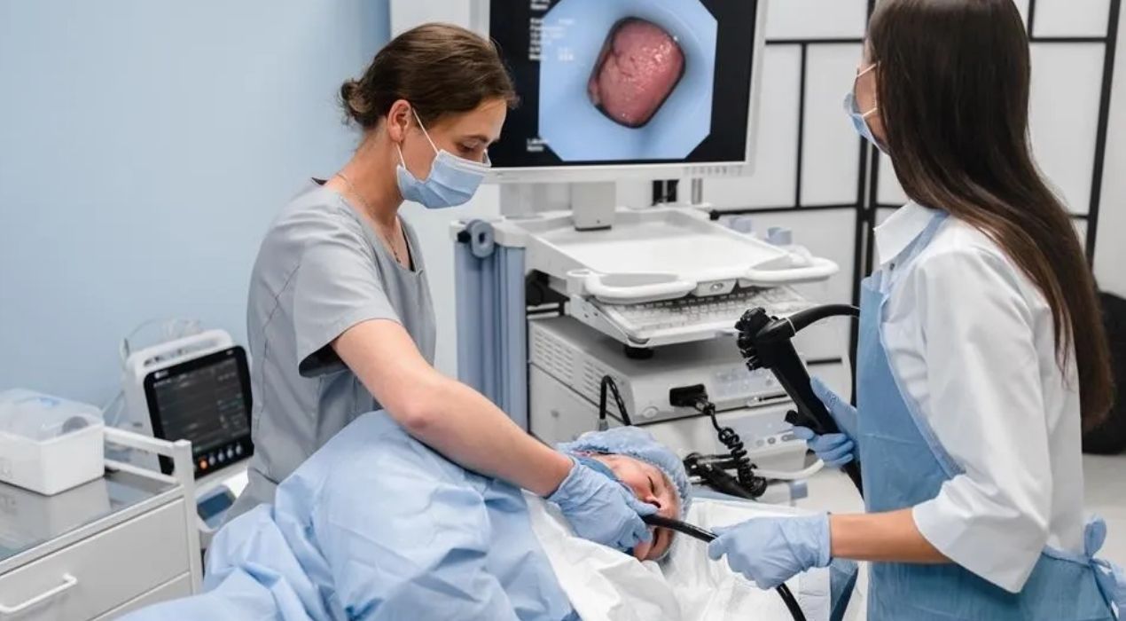 كل ما تريد معرفته عن منظار المعدة: دواعي الإجراء  والتحضيرات