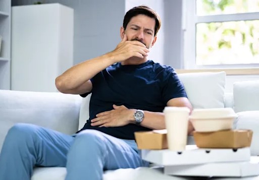 الفرق بين الفرق بين ارتجاع المرئ العادي والصامت