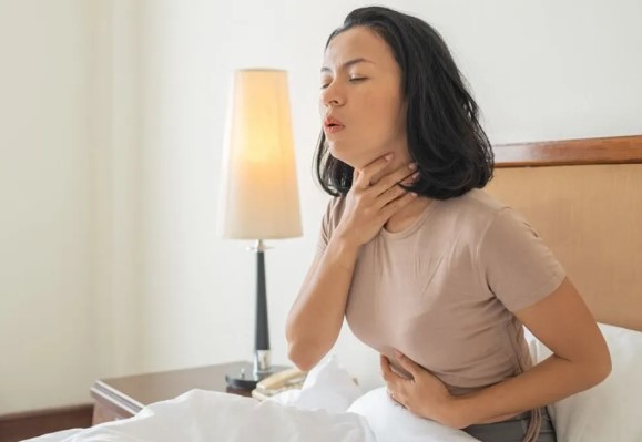 تجربتي مع ارتجاع المرئ الصامت