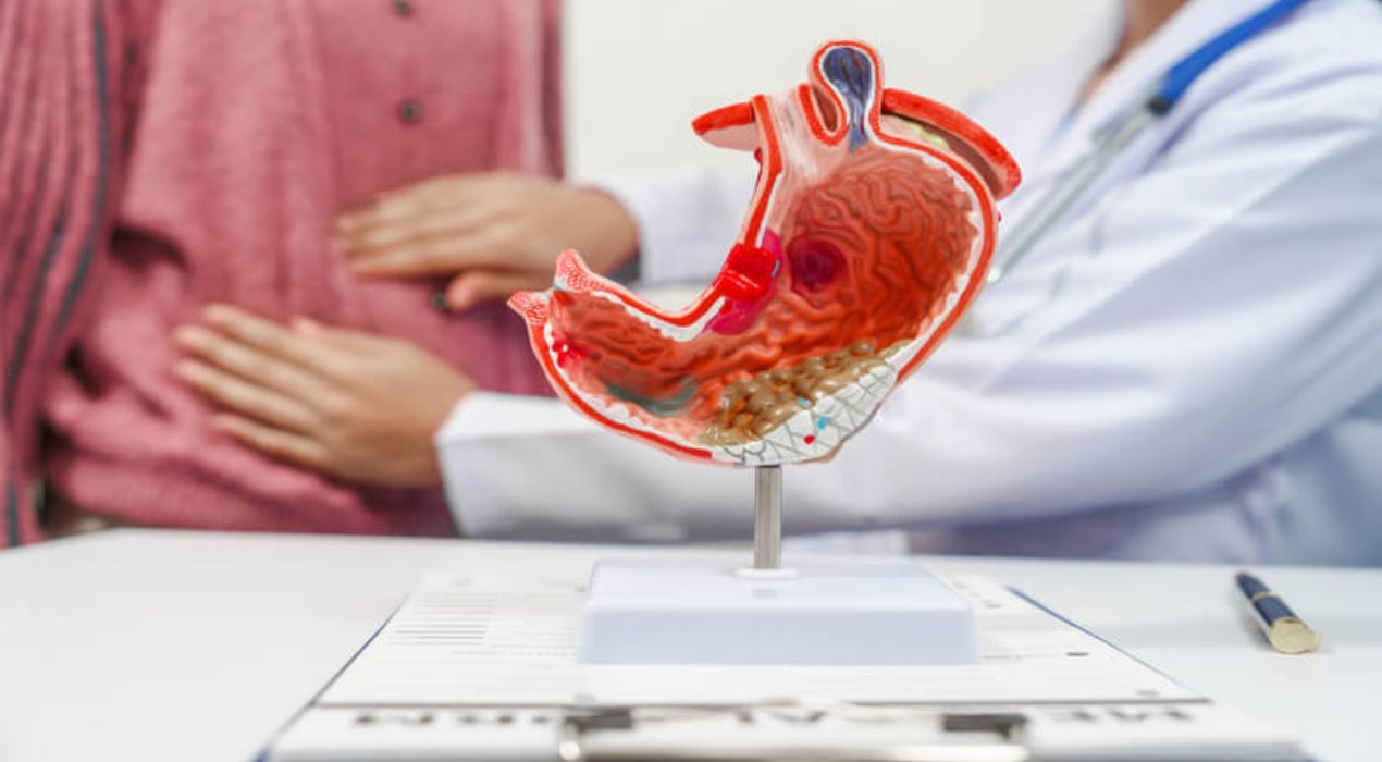 تعرف علي اعراض التهاب المعدة وكيفية تشخيصها وعلاجها 2026